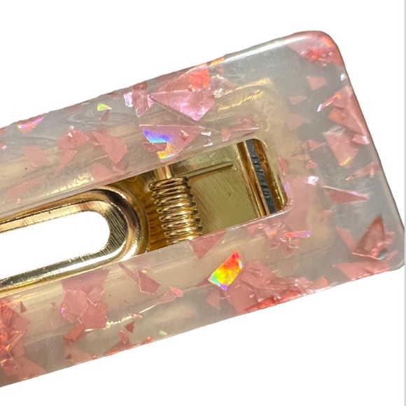 Hair Clips Two Piece Holographic Pink Hair Set Barrettes Beautiful Acrylic Resin - Picture 10 of 11